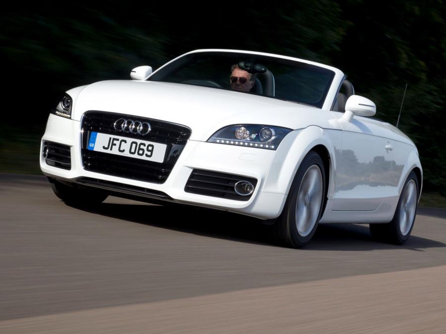  Audi TT 1.8 TFSI Roadster (8J) 2010 года  (UK) (фото 4 из 7)